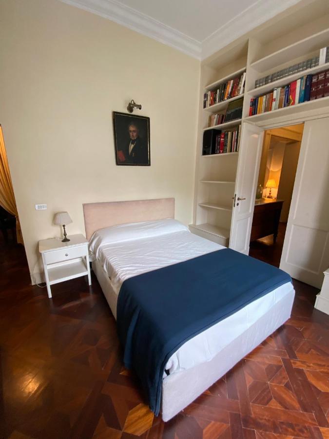 Royal Apartment In San Domenico Maggiore Napoli Bagian luar foto