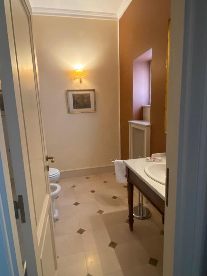 Royal Apartment In San Domenico Maggiore Napoli Bagian luar foto