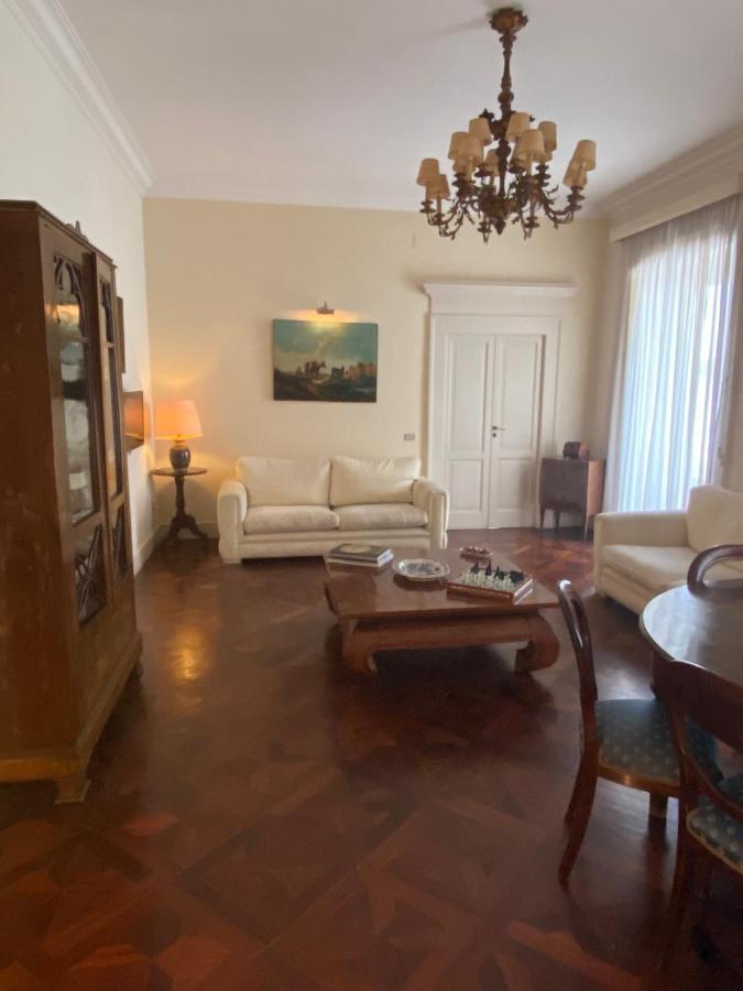 Royal Apartment In San Domenico Maggiore Napoli Bagian luar foto