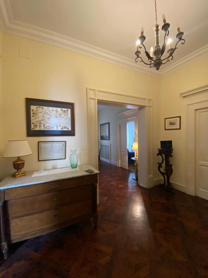Royal Apartment In San Domenico Maggiore Napoli Bagian luar foto